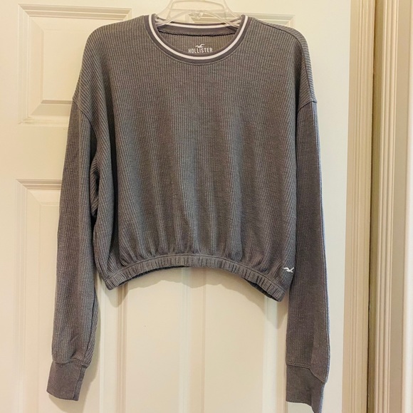 Hollister Tops - Hollister Womens XS Gray Cropped Boyfriend T-Shirt